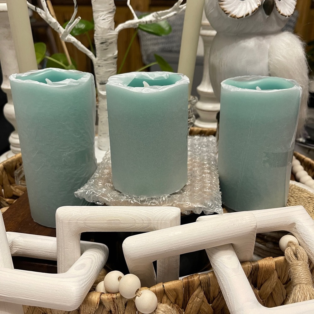 HOME REFLECTIONS Set of 3 Flameless Candles With Remote Control In Sage - Picture 11 of 12